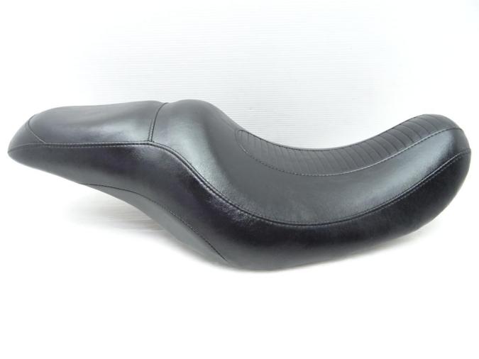 ハーレー FXDL ダイナ 1450 04～05年 純正 シート ノーマル harley 1★直接引取可 千葉松戸発 【バイクパーツ専門店】