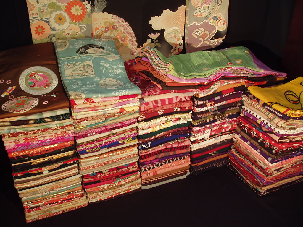 【祇園 舞】アンティーク着物 192点 引き摺り 振袖 帯 錦紗縮緬 銘仙など