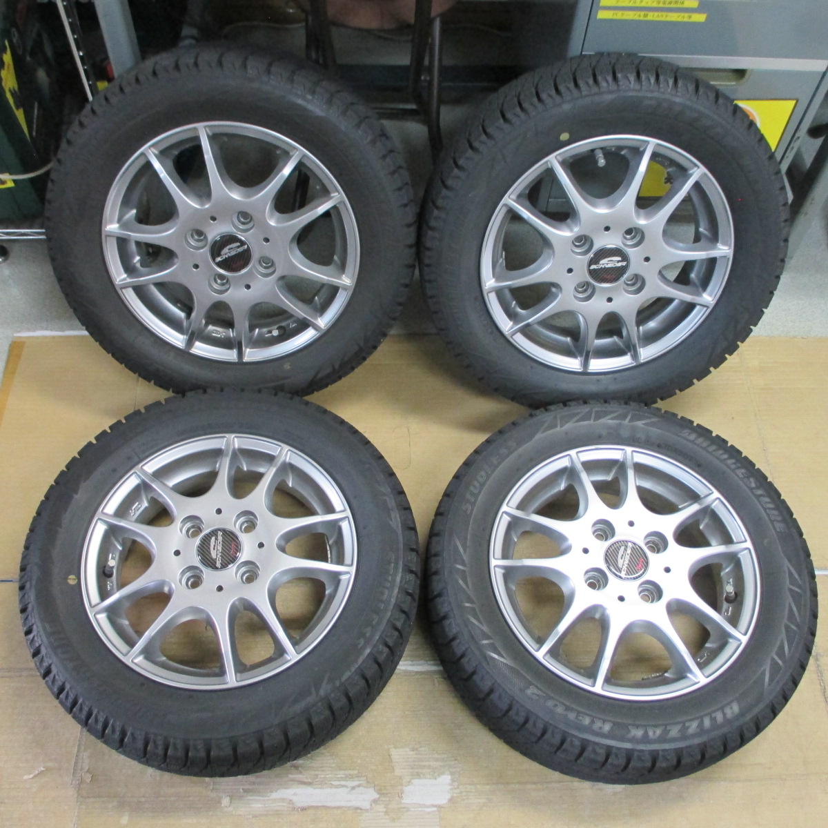 送料安スタッドレス4本 155/65R13 4穴PCD100 +42 55%～90%山 BRIDGESTONE REVO2 ライフ ワゴンR MRワゴン ラパン パレット オッティ 新潟発