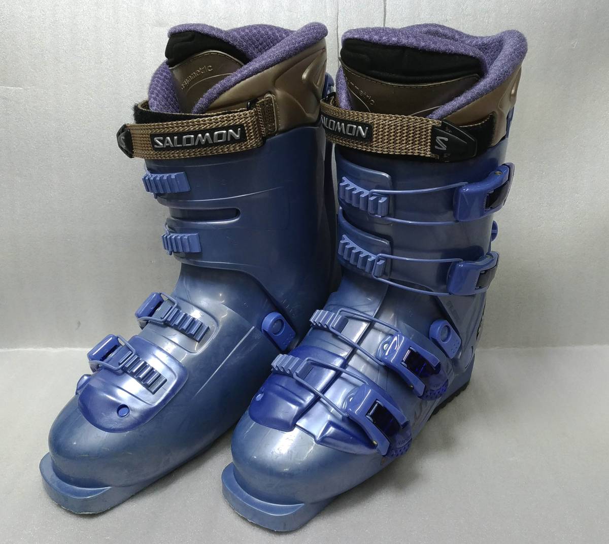 ☆SALOMON スキーブーツ 23-24cm EVOLUTION Performe 5.0 ☆
