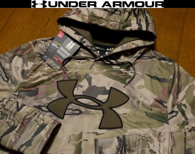 XXXL 希少 アンダーアーマーUSA限定 超特殊 迷彩 防寒防水伸縮 裏起毛 スウェット パーカー 不毛の荒地 カモフラ ビッグロゴ UNDER ARMOUR