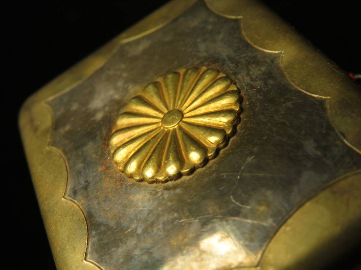 みページ 三越製 純銀ボンボニエール 菊花紋章 重：44.8g ○ 純銀 銀製品 蓋物