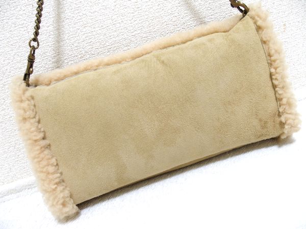 ♪美品 UGG アグ オーストラリア 羊革リアルムートンレザー チェーン 