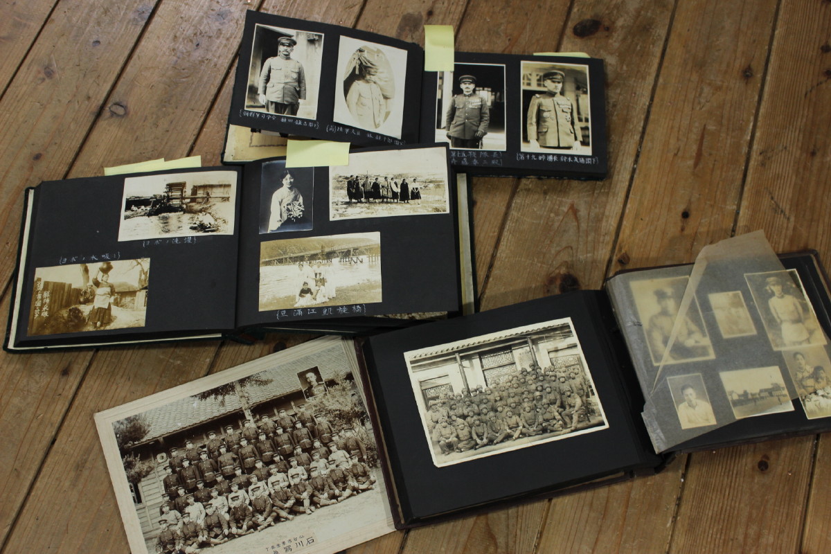 E587　軍隊写真集まとめて/軍人/軍隊物/朝鮮写真/風俗文化/歴史資料/印刷物/ミリタリー/37453