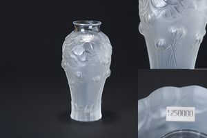 ラリック 花瓶のYahoo!オークション(旧ヤフオク!)の相場・価格を見る