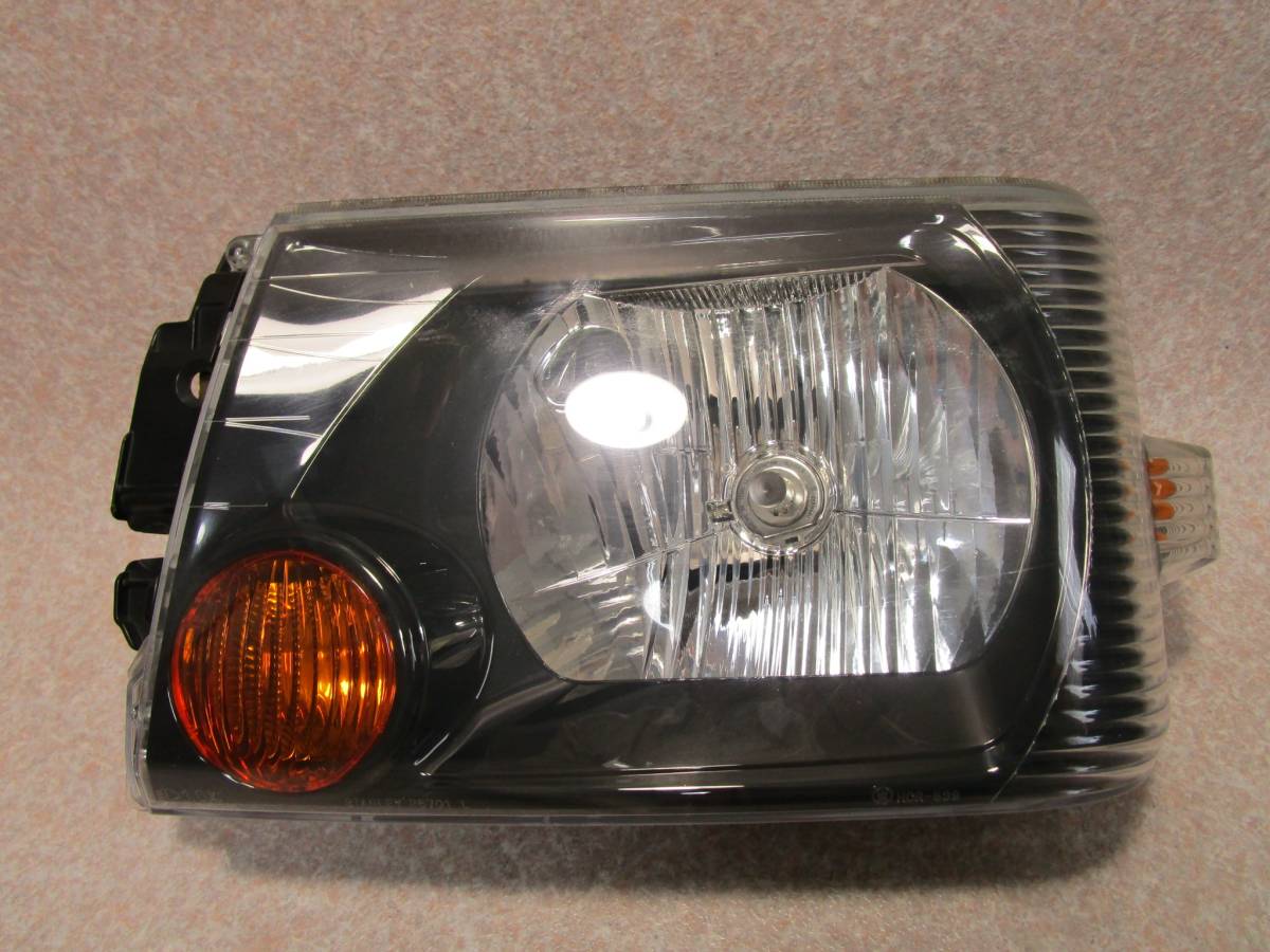 クリッパー U71V/U72V ヘッドライト 左 STANLEY P5701 レベライザー