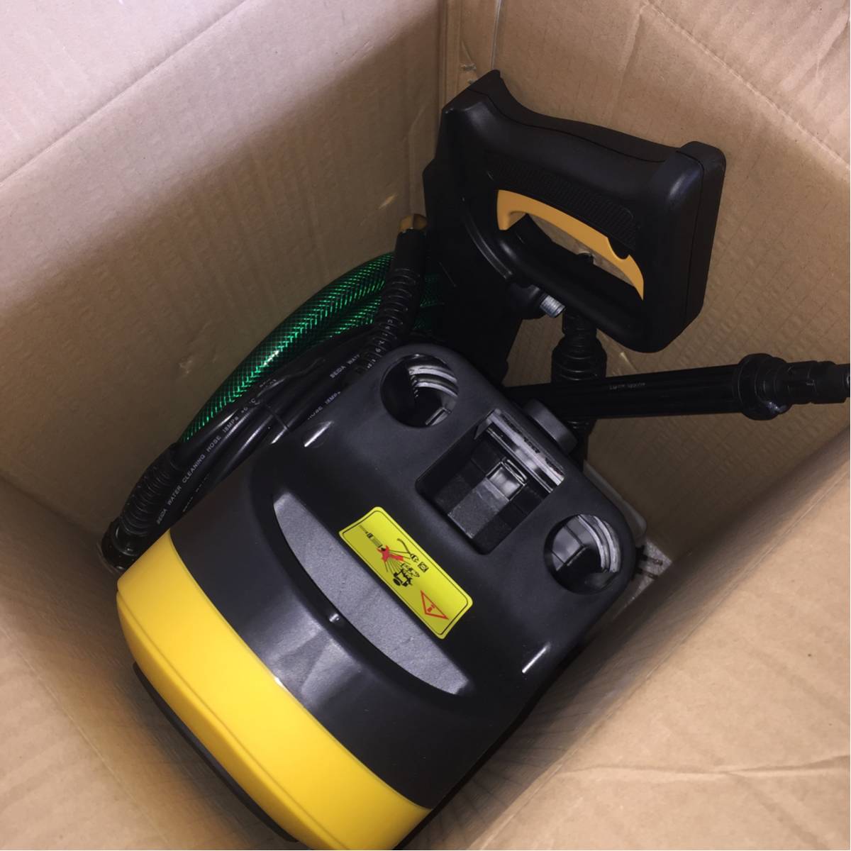 開封品 未使用品 アイリスオーヤマ 高圧洗浄機 FBN-606