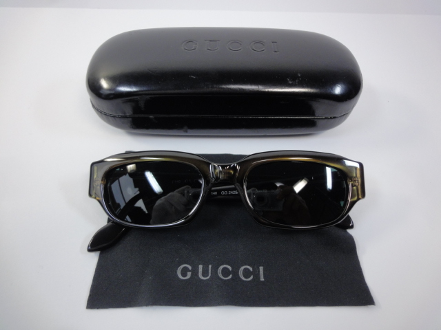 グッチ】本物 GUCCI サングラス Gロゴ Gモチーフ GG2425/S 伊製 布