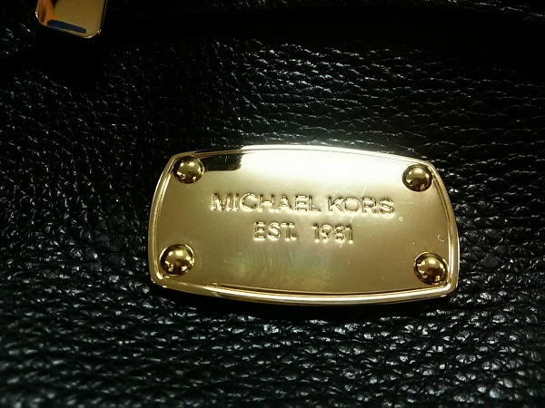 マイケルコース MICHAEL KORS バッグ リュックサック レザー 黒 美品 MICHAEL KORS バックパック KORS(マイケルマイケルコース) ホワイト&frasl;黄 リュック・バックパック