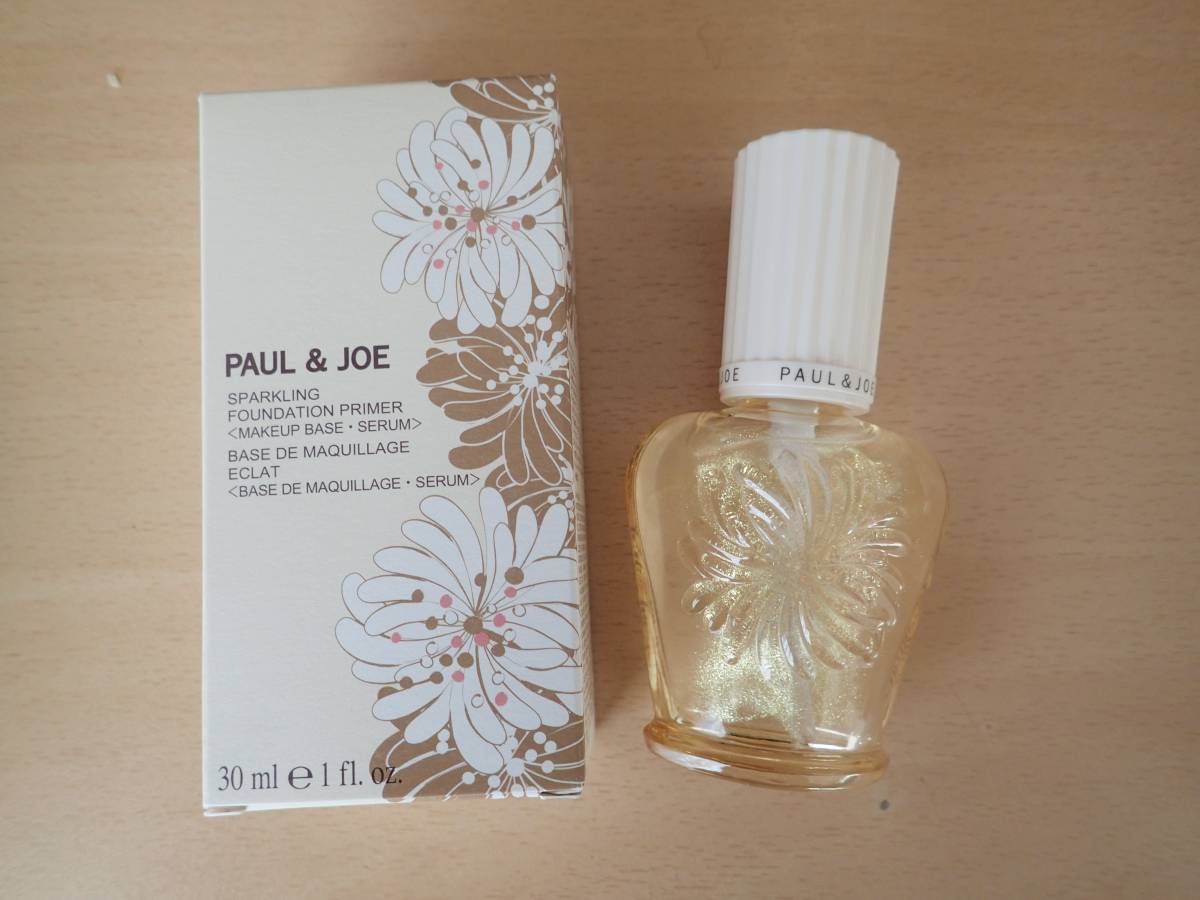 限定品　ポール＆ジョー　クリスマス スパークリングファンデーションプライマー 下地