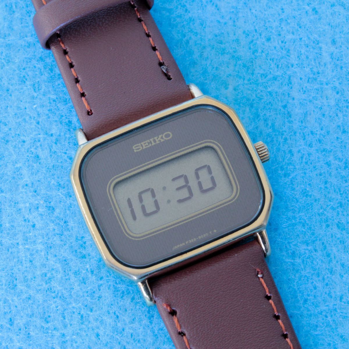 Yahoo!オークション -「セイコー デジタル 希少 稼働品 SEIKO F332