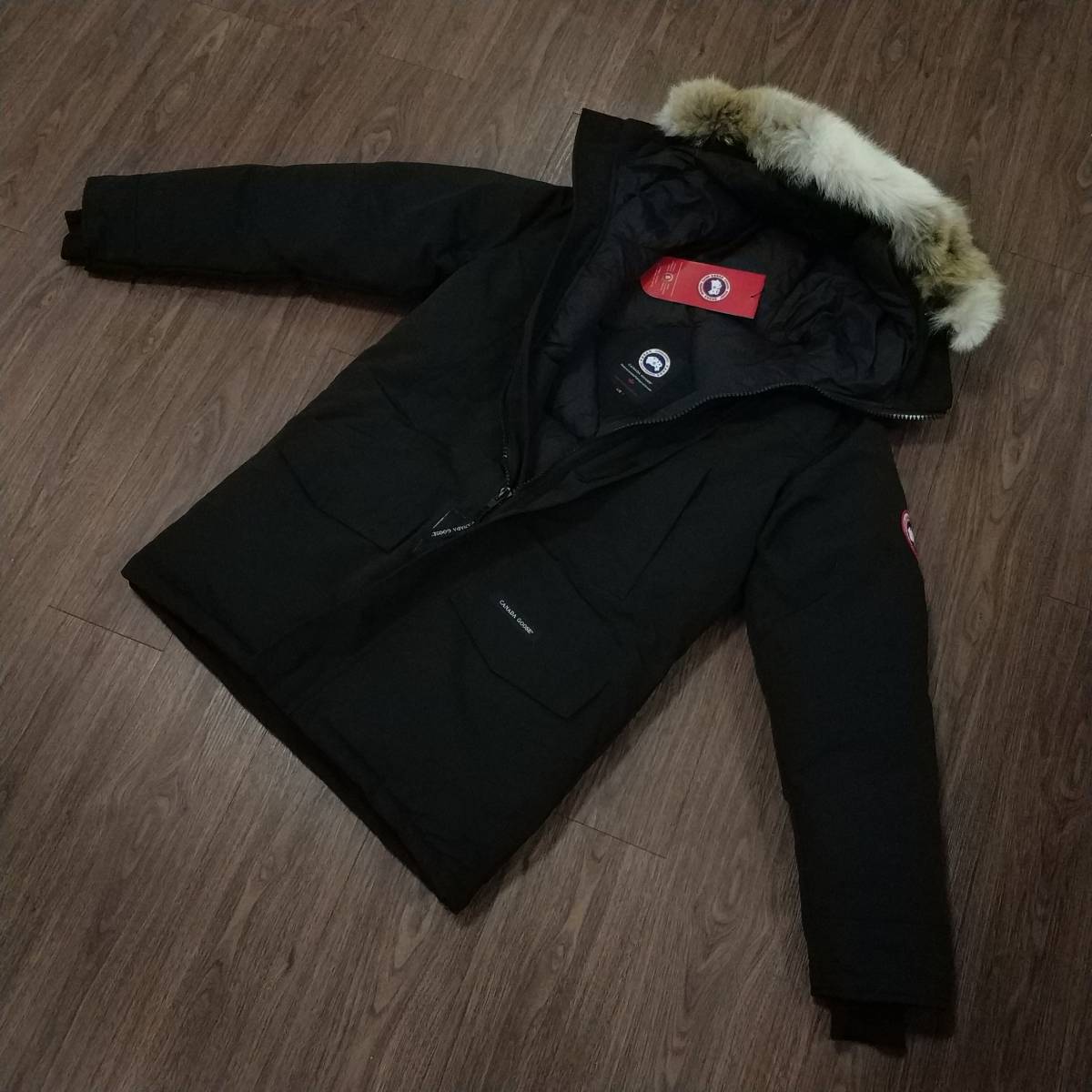 秋冬 防寒 カナダグース ★ CANADA GOOSE 上着 ダウンジャケット フード付き m サイズ