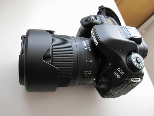 ☆新同！？☆CANON EOS80D EF－S 18－135 IS 