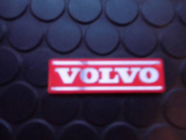 ＶＯＬＶＯ ボルボ ロゴ ミニ エンブレム レッド_1