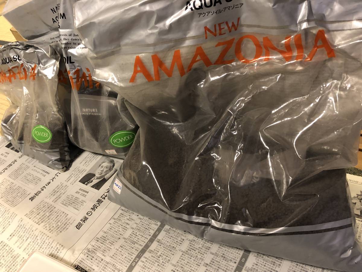 アマゾニアソイルパウダー 9リットル新品4袋