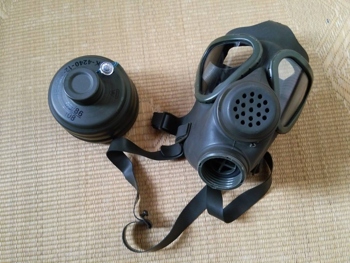 実物 即決 放出品 ドイツ軍 西ドイツ軍 ガスマスク 防毒マスク 新品 ドイツ軍 BW