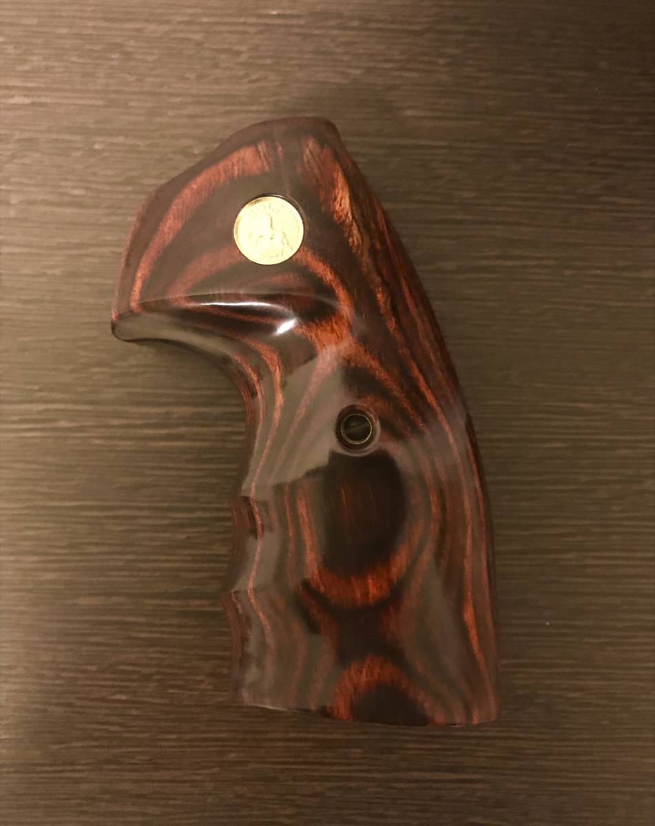 【低価，爆買い】 アルタモント タナカ パイソン用グリップ Python ローズレッド タナカワークス リボルバー 実銃用木製グリップ ローズウッド(モデルガン)｜売買されたオークション情報、yahooの商品情報をア モデルガン