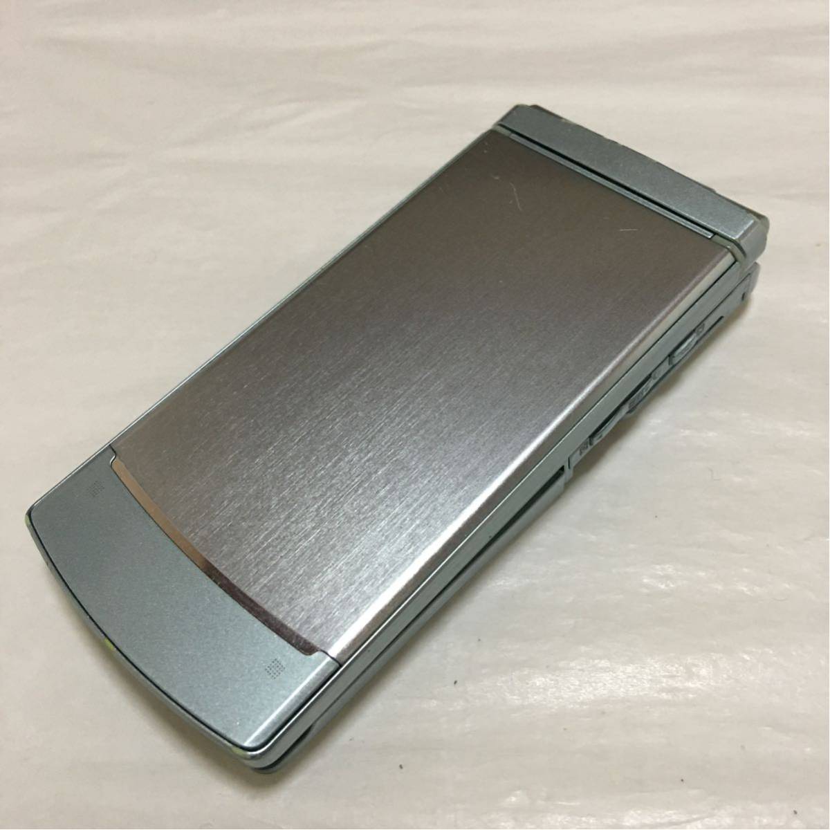 【定番，得価】 同梱可 docomo N-02D ブルー mp05065y(携帯電話)｜売買されたオークション情報、yahooの商品情報をアーカイブ公開 - オークファン NEC