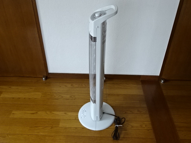 □コロナ(CORONA) 遠赤外線電気ストーブ「コアヒートスリム」 ホワイト