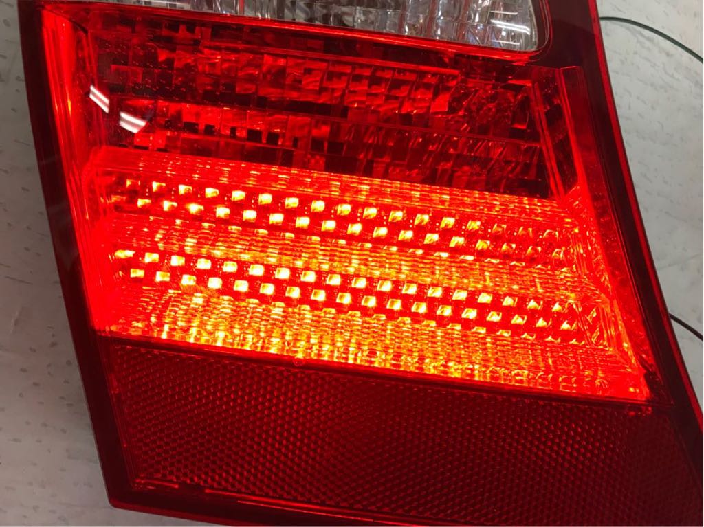 車 レクサスUSF40 LS460 テールライト KOITO 50-89 50-91