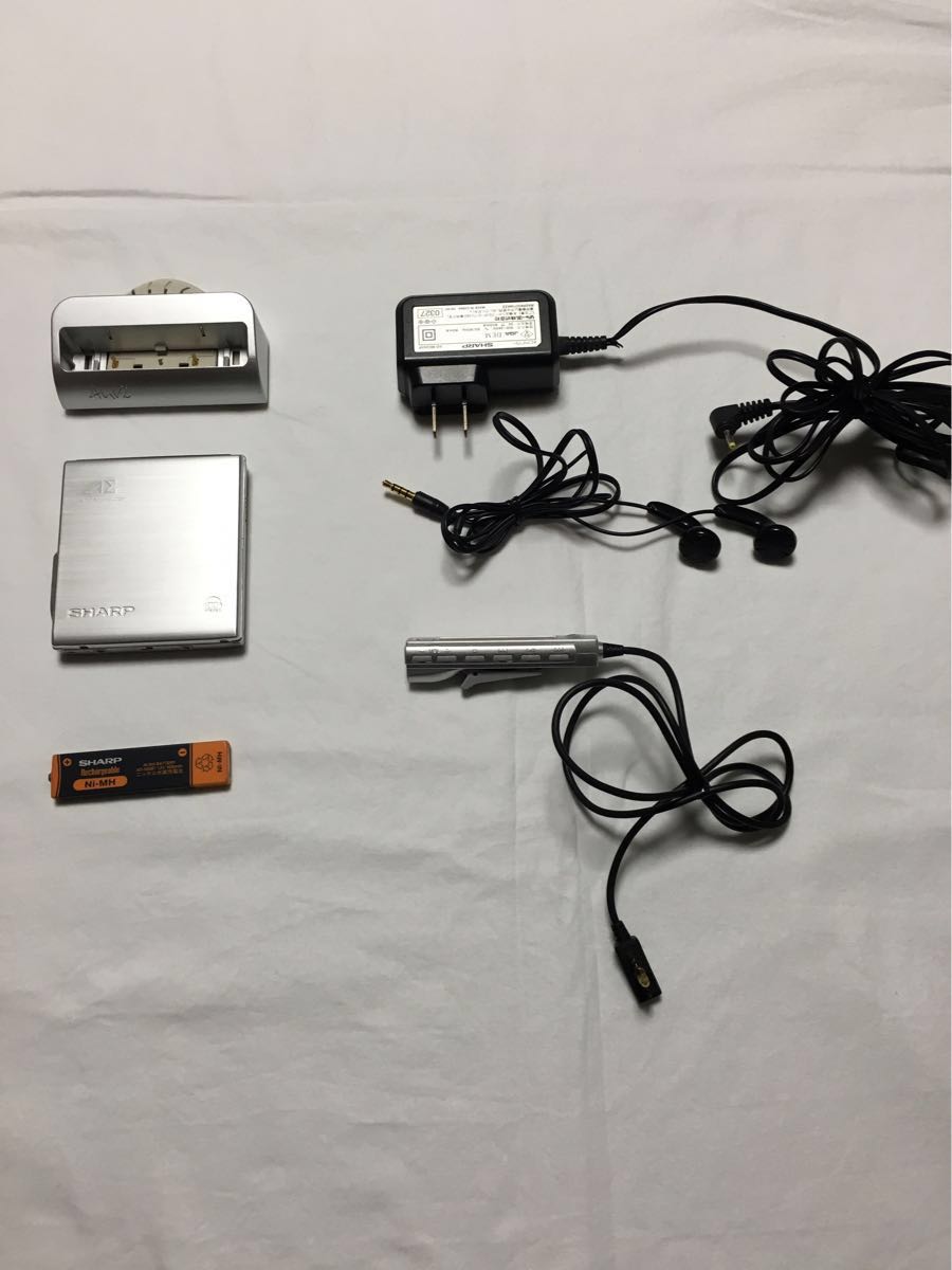 SHARP MDウォークマン MD-DS70-S 1-BIT Auvi シルバー 銀 [MDLP対応