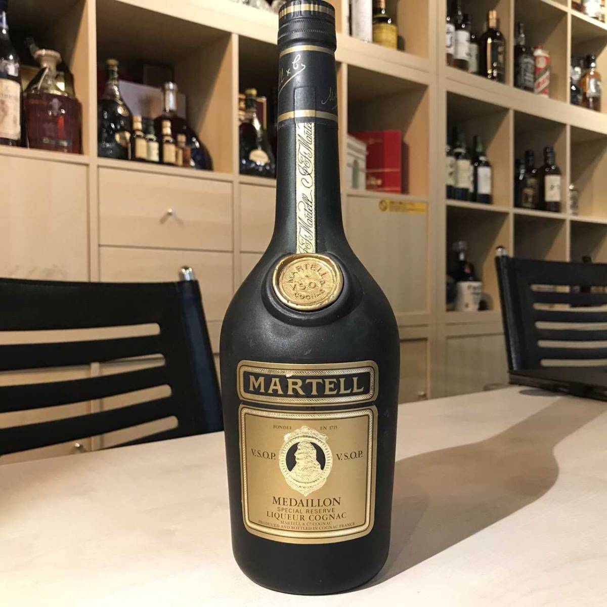 メダイヨン VSOP マーテル スペシャルリザーブ MARTELL 700ml 