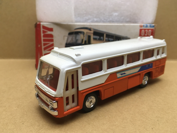 TOMY トミカ ダンディ tomica DANDY 030 1/94 日野 東名高速 バス 中古