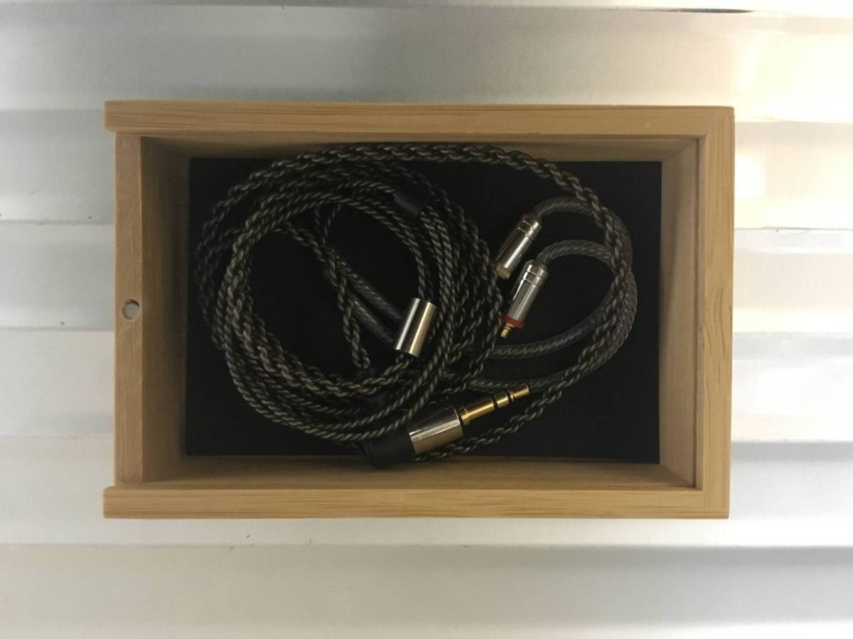 本物保証，送料無料 Woodhifi DY5N リケーブル MMCX イヤホン交換ケーブル SE215 SE315 UE900 SE846 SE535 SE425に対応グレー NM(イヤフォン)｜売買されたオークション情報、yahooの商品情報をアーカイブ公開 - オークファン その他