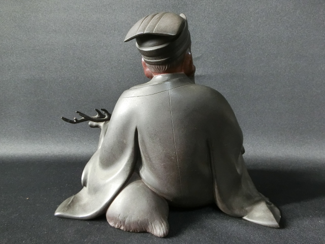 金工師 徳光造 遊三犬 置物(K-XA873) 近】明治期 金工師 徳光造 本珊瑚如意持古銅製鹿仙人像 22cm4722g