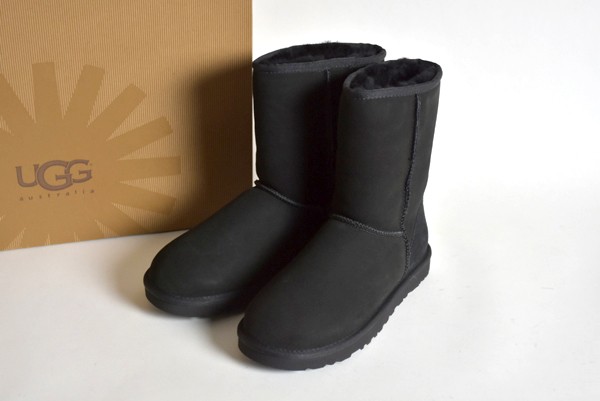 SALE，安い UGG｜アグ 5825 クラシックショート ムートンブーツ US7 約24cm ブラック スノーブーツ 定番 E935(US7)｜売買されたオークション情報、yahooの商品情報をアーカイブ公開 - オークファン 女性用