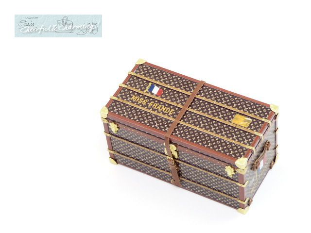 LOUIS VUITTON MISS FRANCEトランクペーパーウェイト#VIPギフト品