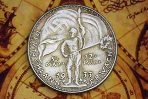 アドルフ・ヒトラーのYahoo!オークション(旧ヤフオク!)の相場・価格を