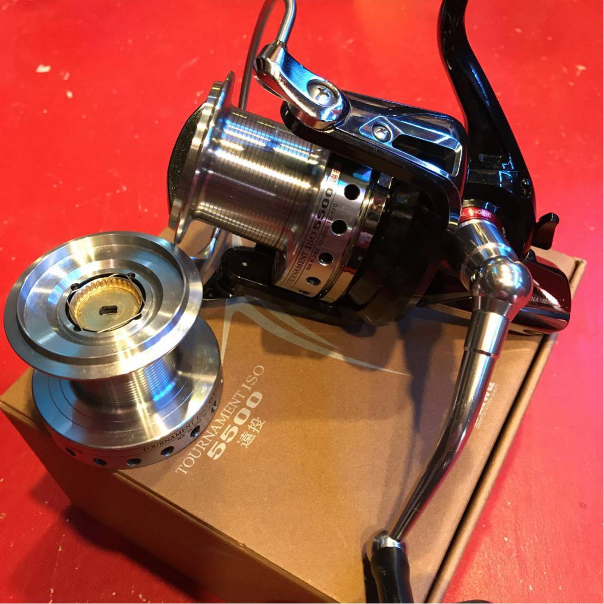 ダイワ ダイワ トーナメント磯5500 TOURNAMENT ISO 替えスプール付き美