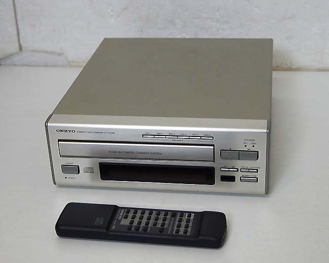 □ ONKYO オンキョー/6連CDチェンジャー CDプレーヤー [C-711CHM
