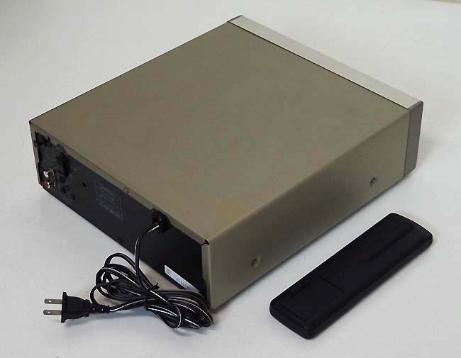 □ ONKYO オンキョー/6連CDチェンジャー CDプレーヤー [C-711CHM