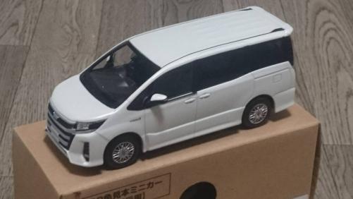 全国無料，最新作 非売品 1/30 新型ノア NOAH Si エアロ ホワイト