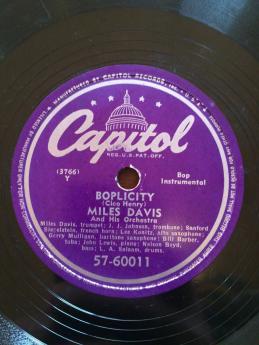 限定セール，セール SP盤 Miles Davis and his Orchestraマイルス デイヴィスCapitol盤 Boplicity / Israel 78rpm(ジャズ)｜売買されたオークション情報、yahooの商品情報をアーカイブ公開 - オークファン ジャズ