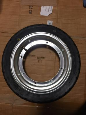 ほぼ新品 ダックス/DAX/シャリー 10インチ4Jアルミ＆130/60-10