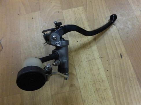 ブレンボ―ラジアルポンプセット（ゼファー1100GPZ900RCB1300SFZ750RSRGV500γCB750FGSX1100SYZF-R1CBR1000RR）_1