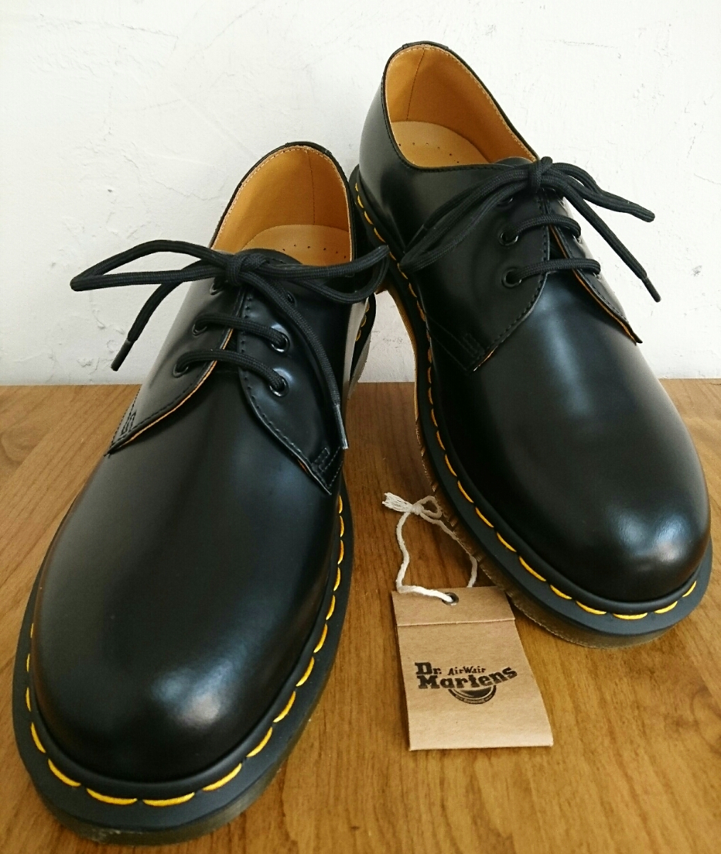 ドクターマーチン 3ホール 0 ⁄ プレーントゥ UK7 シューズ Martens Dr