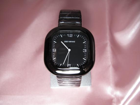 電池交換済】ISSEY MIYAKE イッセイミヤケ 腕時計 GO