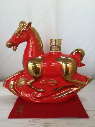 サントリー2002年 午年 干支ボトル ローヤル15年 馬 未開栓 加藤工芸