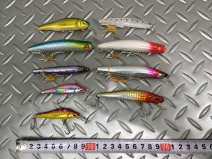 ☆中古ルアーセット　５１　メガバス　ハチマルシャロー　ブルーブルー　ブローウィン８０Ｓ　アピア　シマノ　等　９個セット☆