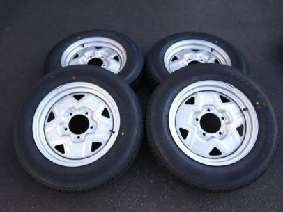 【新車外し】ジムニー純正タイヤ 4本セット JB23 ジムニー 新車外し 純正ホイール・タイヤ4本セット 【公式通販】