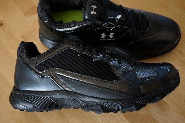 新品 アンダーアーマー UNDER ARMOUR ディセプションIIトレーナー