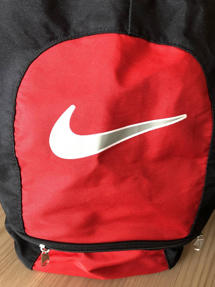 Nike ナイキ スイミングバッグ プールバッグ 巾着型 黒 赤 キッズ ジュニア 男の子用 売買されたオークション情報 Yahooの商品情報をアーカイブ公開 オークファン Aucfan Com