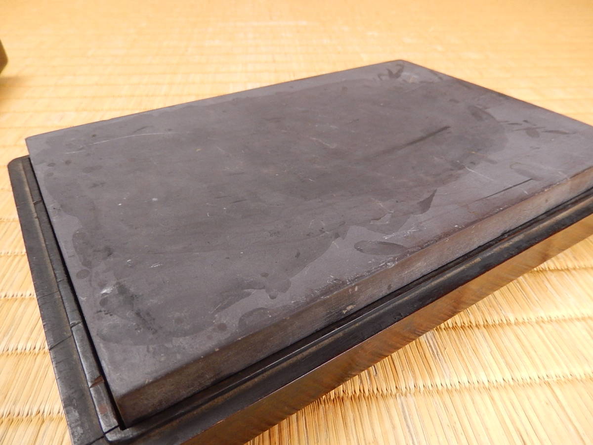[道]端渓古硯①　唐木箱付き　中国古玩【ZF568】