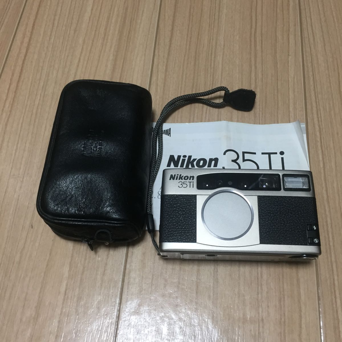 Nikon 35 Ti フィルムカメラ 外観とフィルム室 【公式通販】