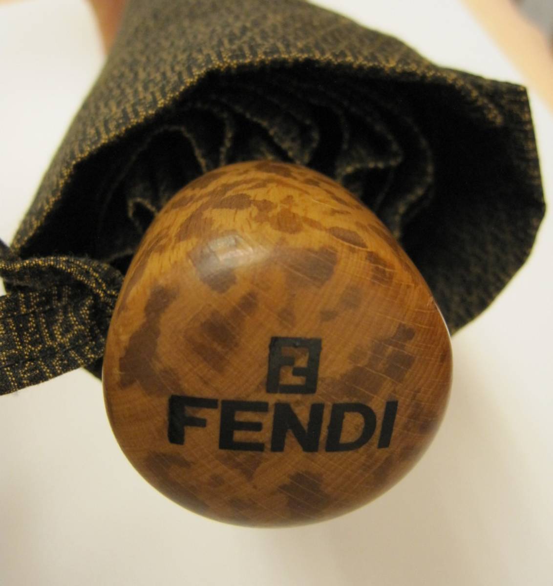 FENDI（傘 ゴールド⁄金色系）のフリマアイテム一覧 ・ FENDI（傘）の