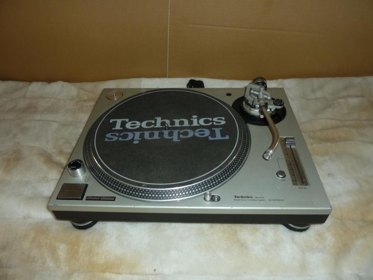 Technics SL-1200 MK3D Turntable Direct Drive Black with Dust Technics SL-1200 MK3D Turntable Direct Drive Black with Dust